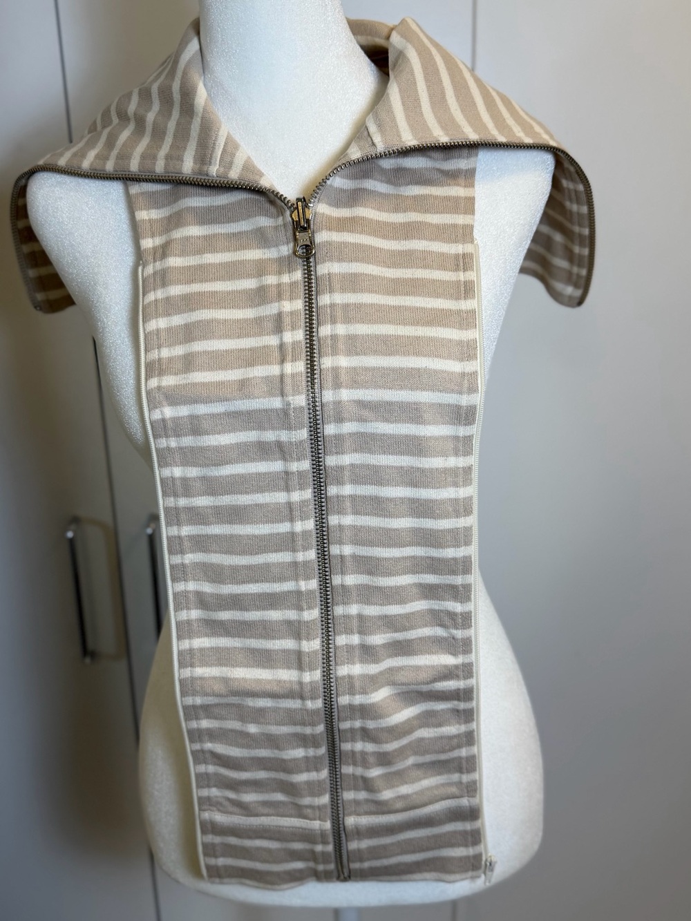 Veronica Beard Dickey with beige/tan and white vertical stripes